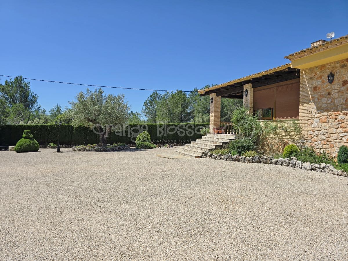 3 soveværelse Villa til salg i Chella med swimmingpool - € 349.950 (Ref: 9050675)