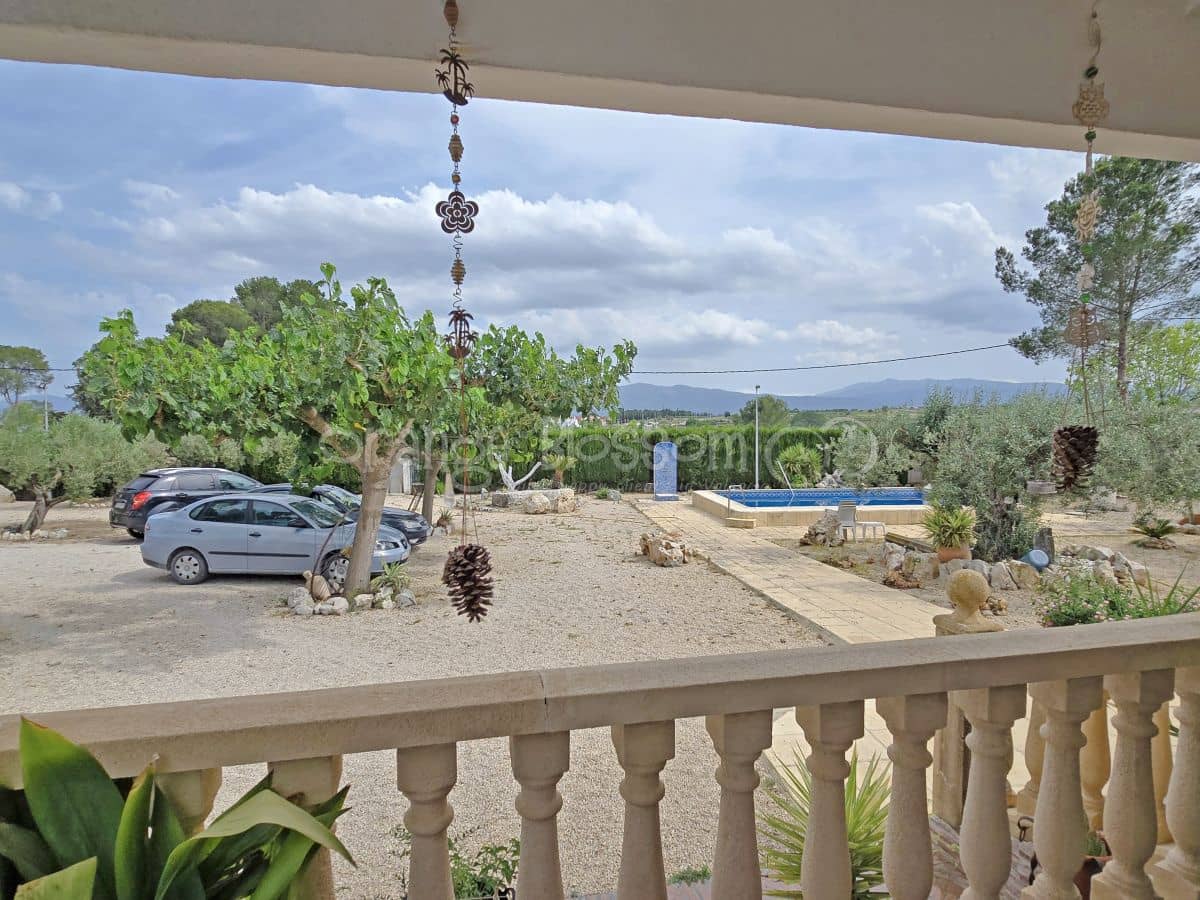 3 soveværelse Villa til salg i Beniganim med swimmingpool - € 235.000 (Ref: 9058801)