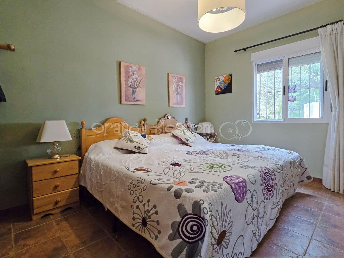 3 soveværelse Villa til salg i Beniganim med swimmingpool - € 235.000 (Ref: 9058801)