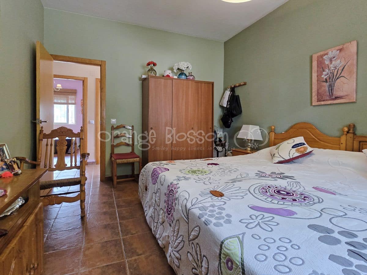 3 soveværelse Villa til salg i Beniganim med swimmingpool - € 235.000 (Ref: 9058801)