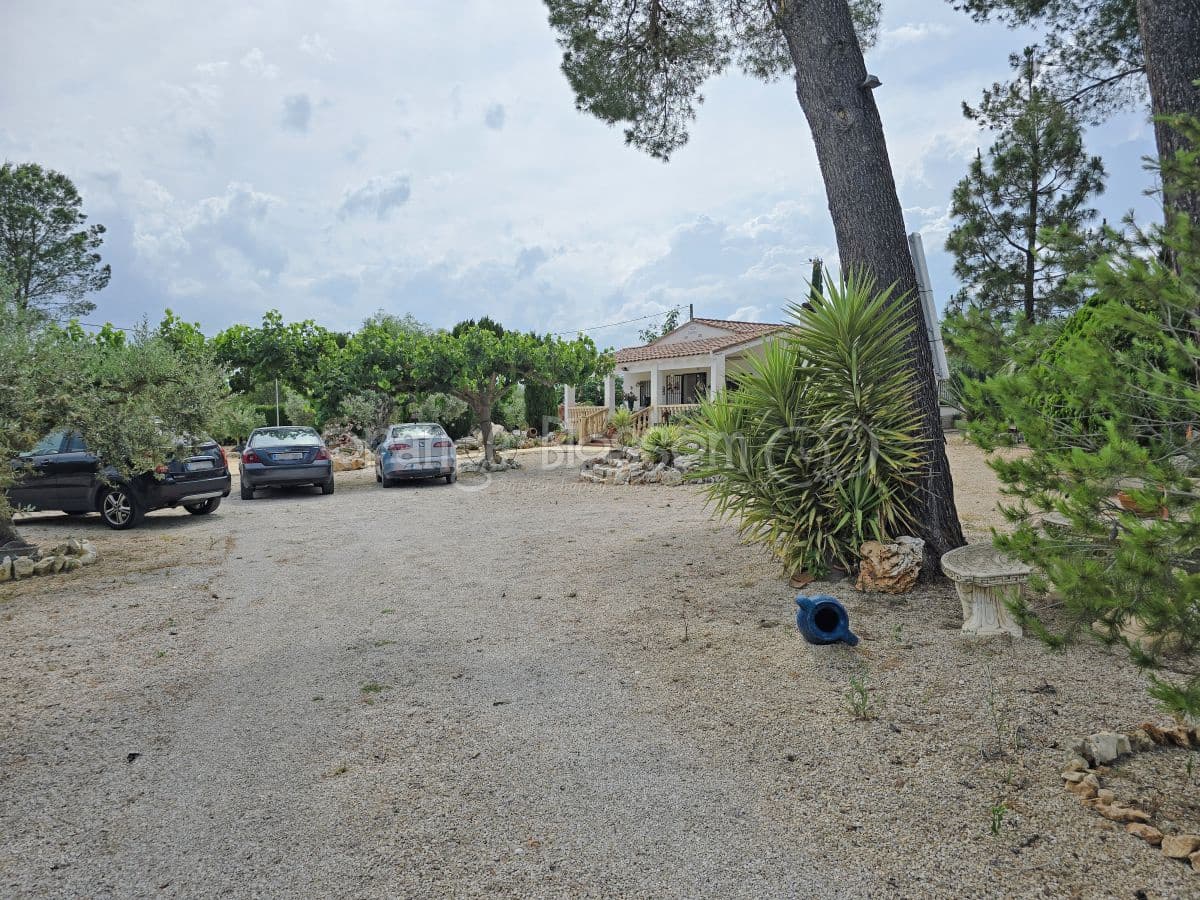 3 soveværelse Villa til salg i Beniganim med swimmingpool - € 235.000 (Ref: 9058801)