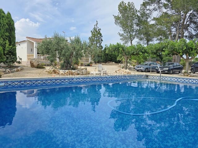 3 soveværelse Villa til salg i Benigánim med swimmingpool - € 235.000 (Ref: 9058801)