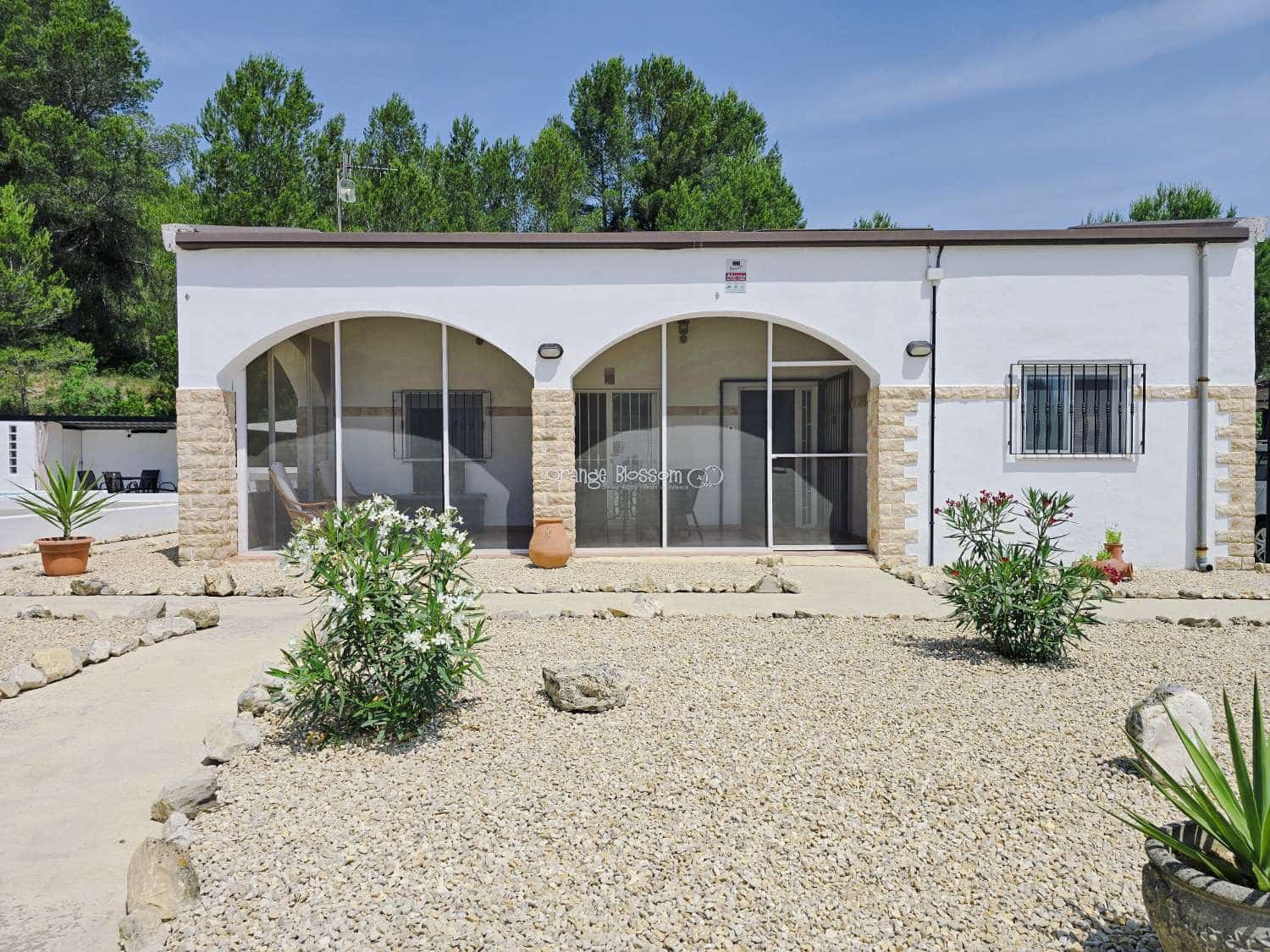 3 bedroom Villa for sale in Beniganim with pool - € 234,950 (Ref: 9084901)