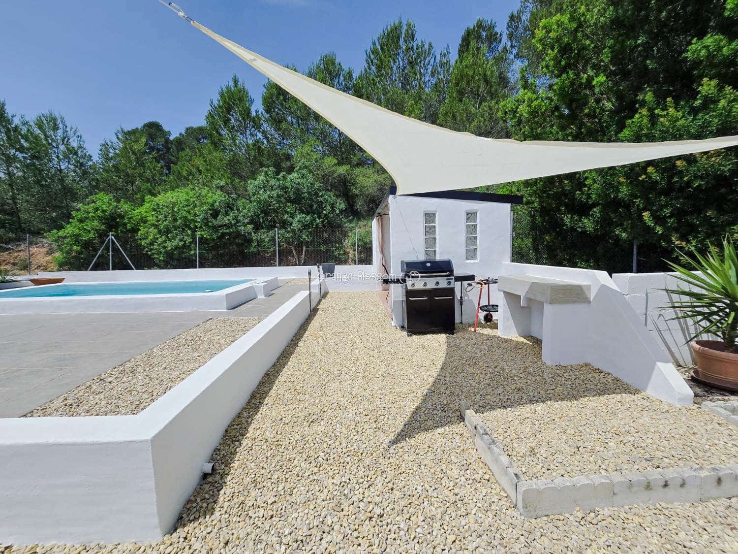 3 bedroom Villa for sale in Beniganim with pool - € 234,950 (Ref: 9084901)