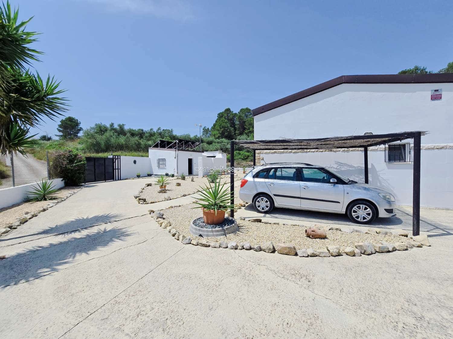 3 bedroom Villa for sale in Beniganim with pool - € 234,950 (Ref: 9084901)