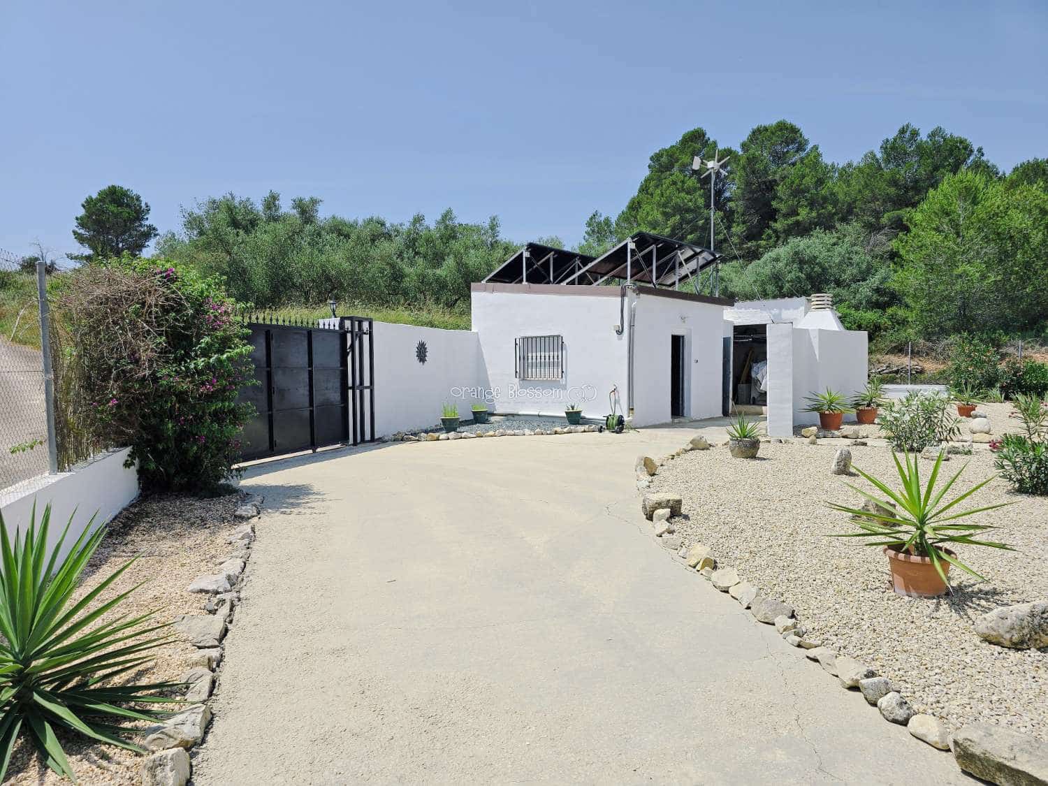 3 bedroom Villa for sale in Beniganim with pool - € 234,950 (Ref: 9084901)