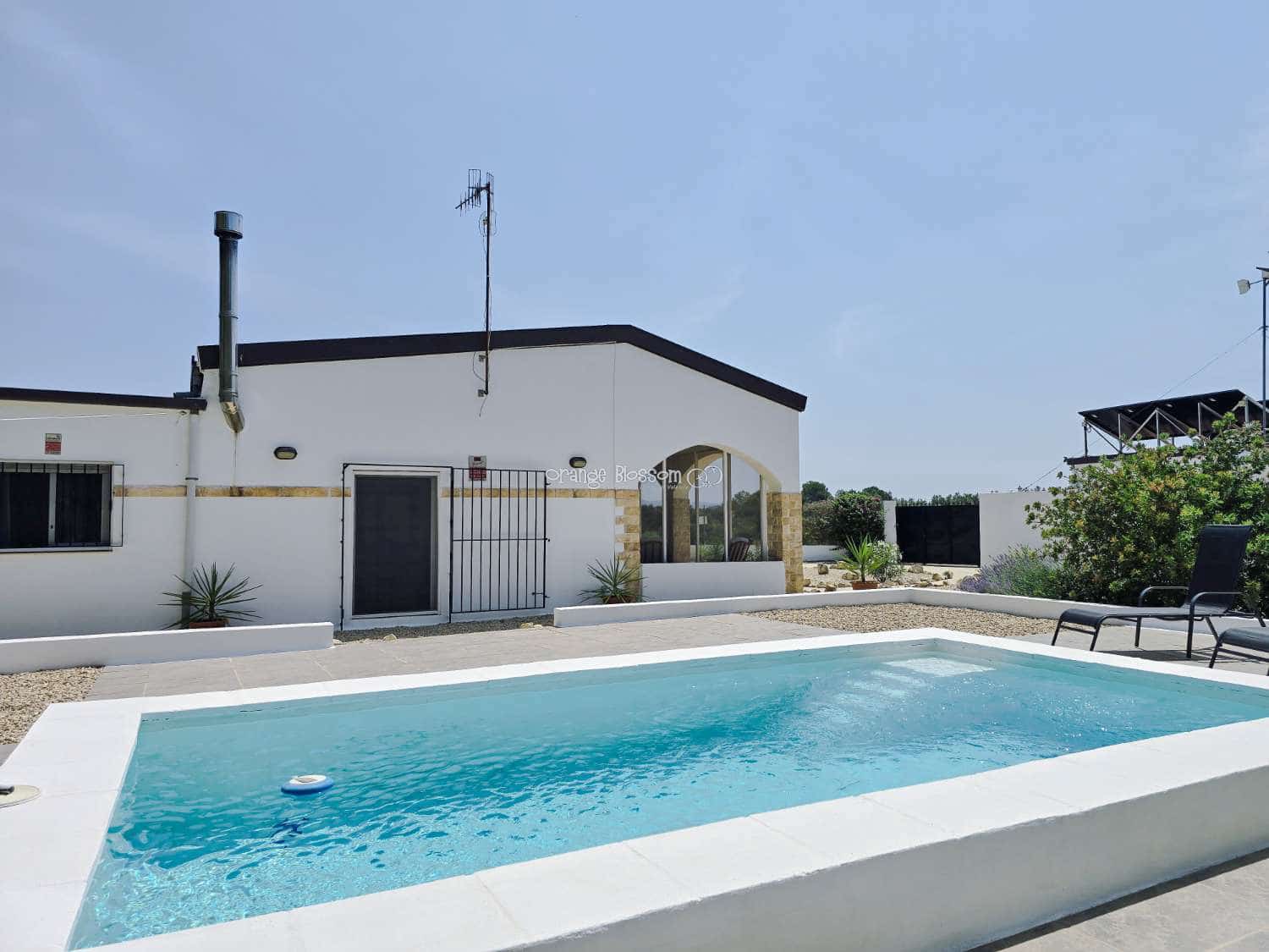 3 bedroom Villa for sale in Beniganim with pool - € 234,950 (Ref: 9084901)