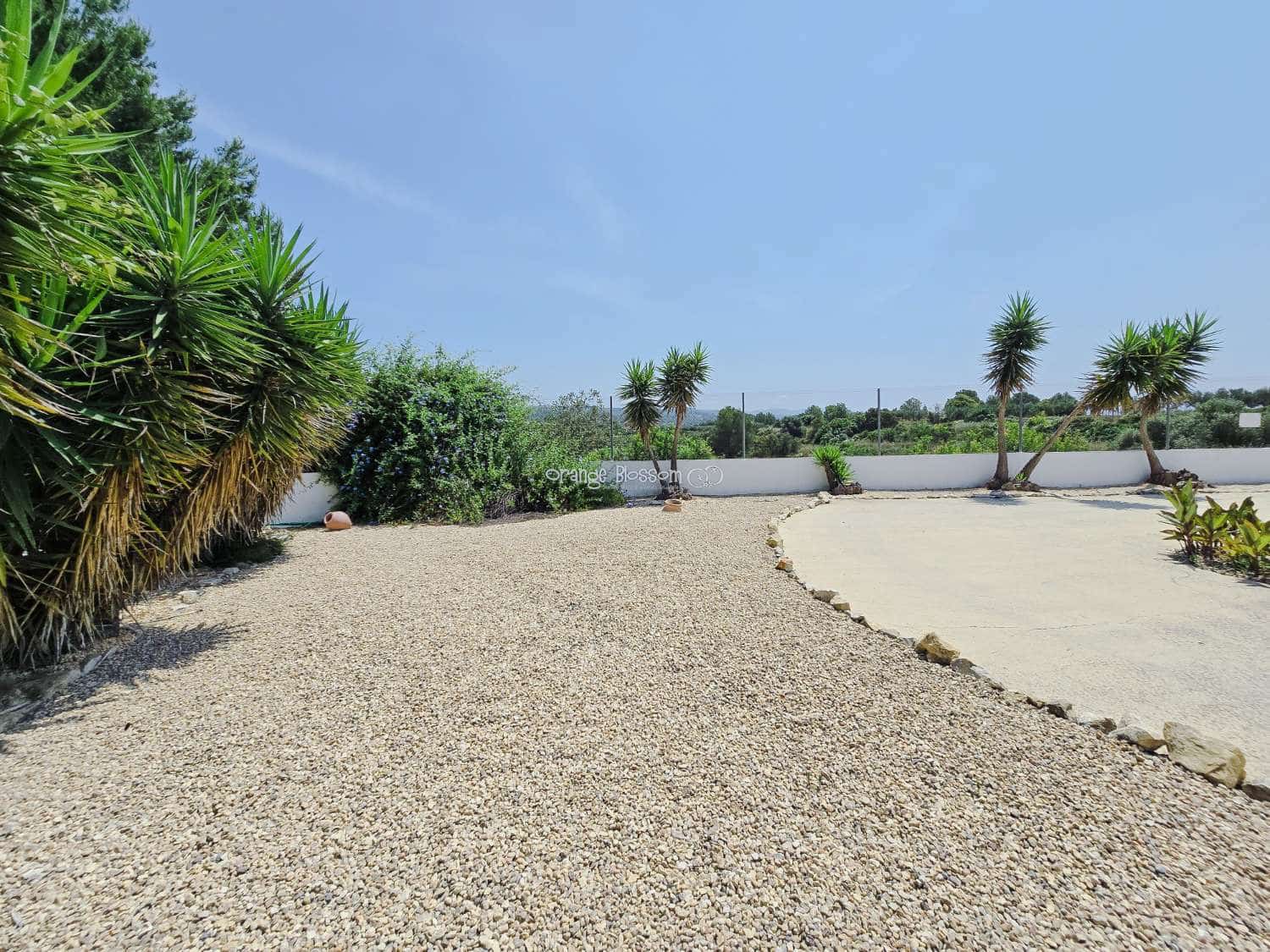 3 bedroom Villa for sale in Beniganim with pool - € 234,950 (Ref: 9084901)