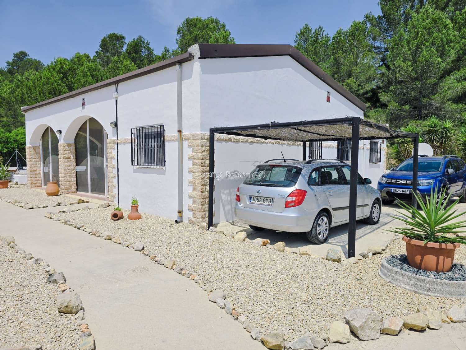 3 bedroom Villa for sale in Beniganim with pool - € 234,950 (Ref: 9084901)