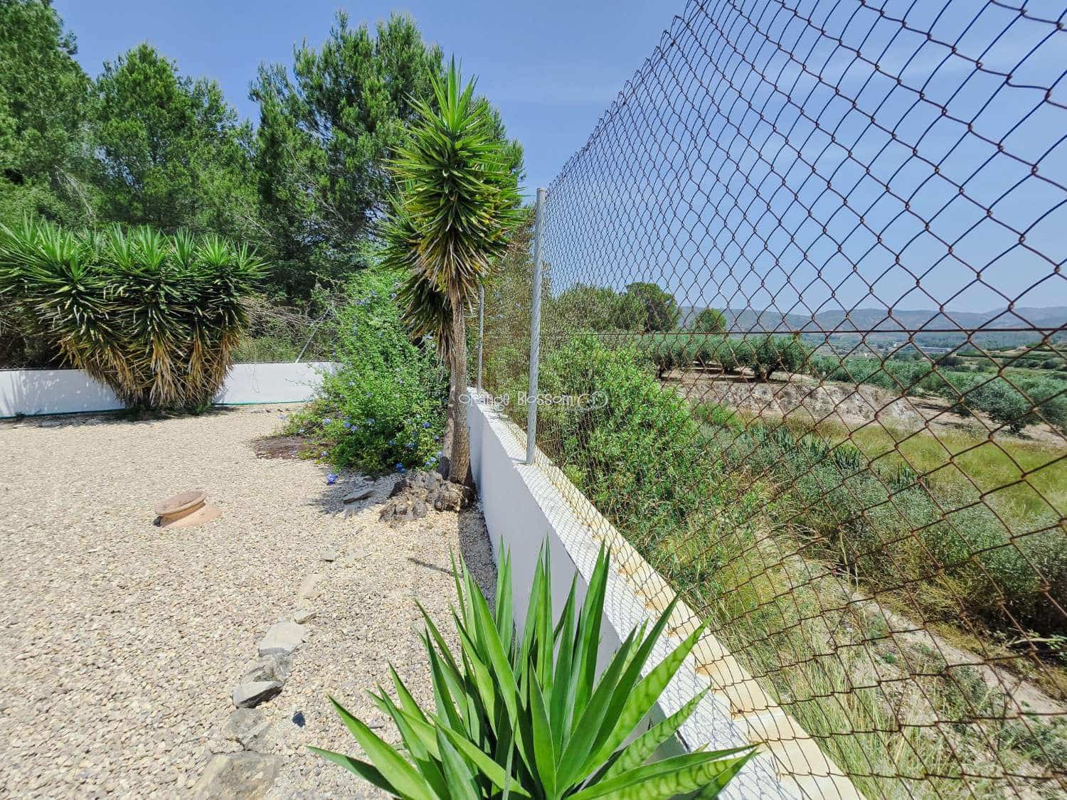 3 bedroom Villa for sale in Beniganim with pool - € 234,950 (Ref: 9084901)