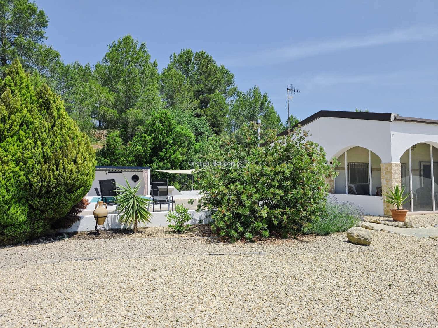 3 bedroom Villa for sale in Beniganim with pool - € 234,950 (Ref: 9084901)