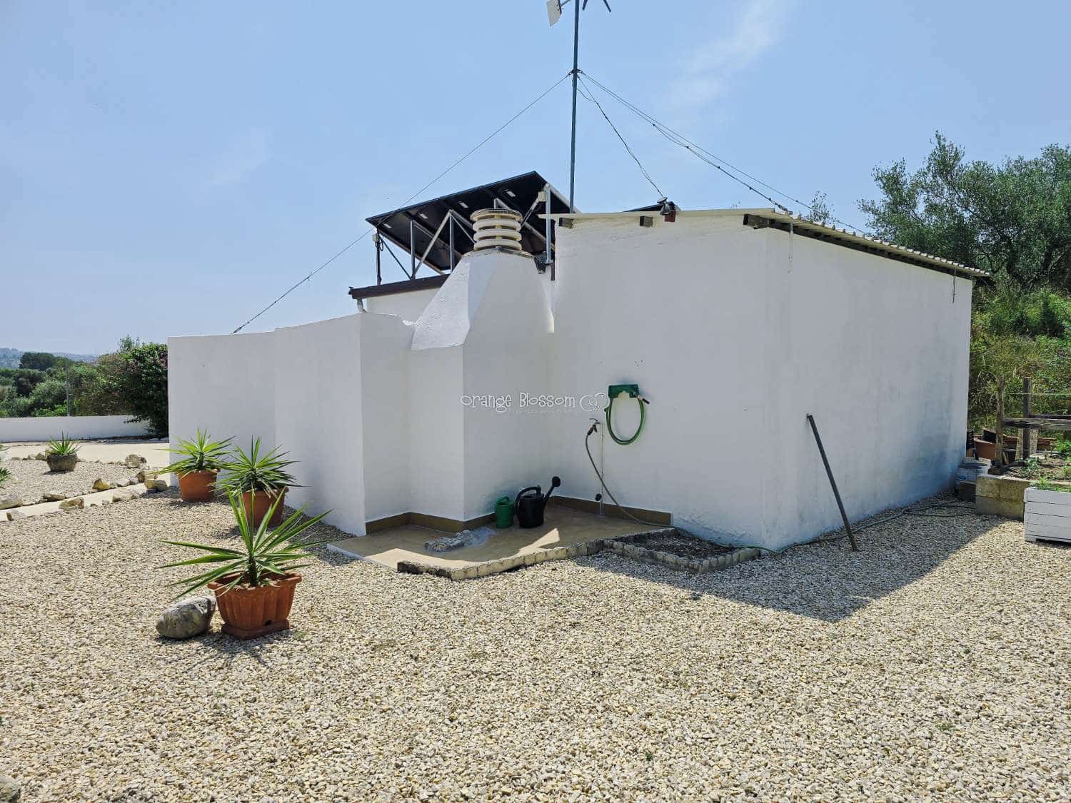 3 bedroom Villa for sale in Beniganim with pool - € 234,950 (Ref: 9084901)