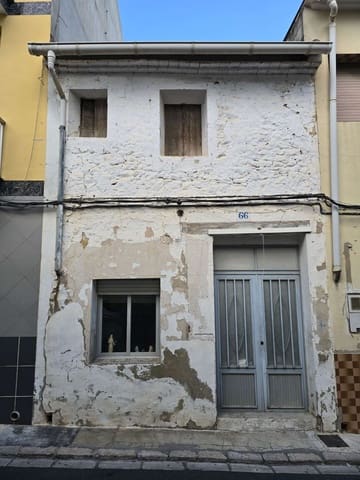 2 bedroom Townhouse for sale in Benigánim - € 27,950 (Ref: 9136855)