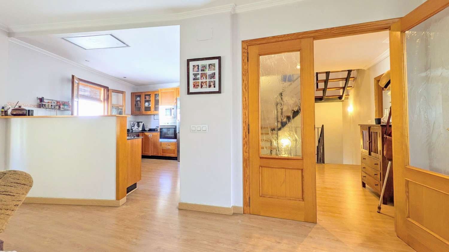 5 slaapkamer Rijtjeshuis te koop in Albaida - € 274.950 (Ref: 9145195)