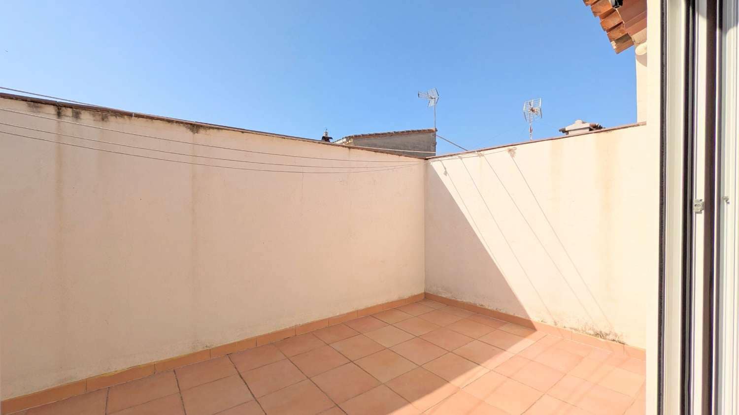 5 slaapkamer Rijtjeshuis te koop in Albaida - € 274.950 (Ref: 9145195)