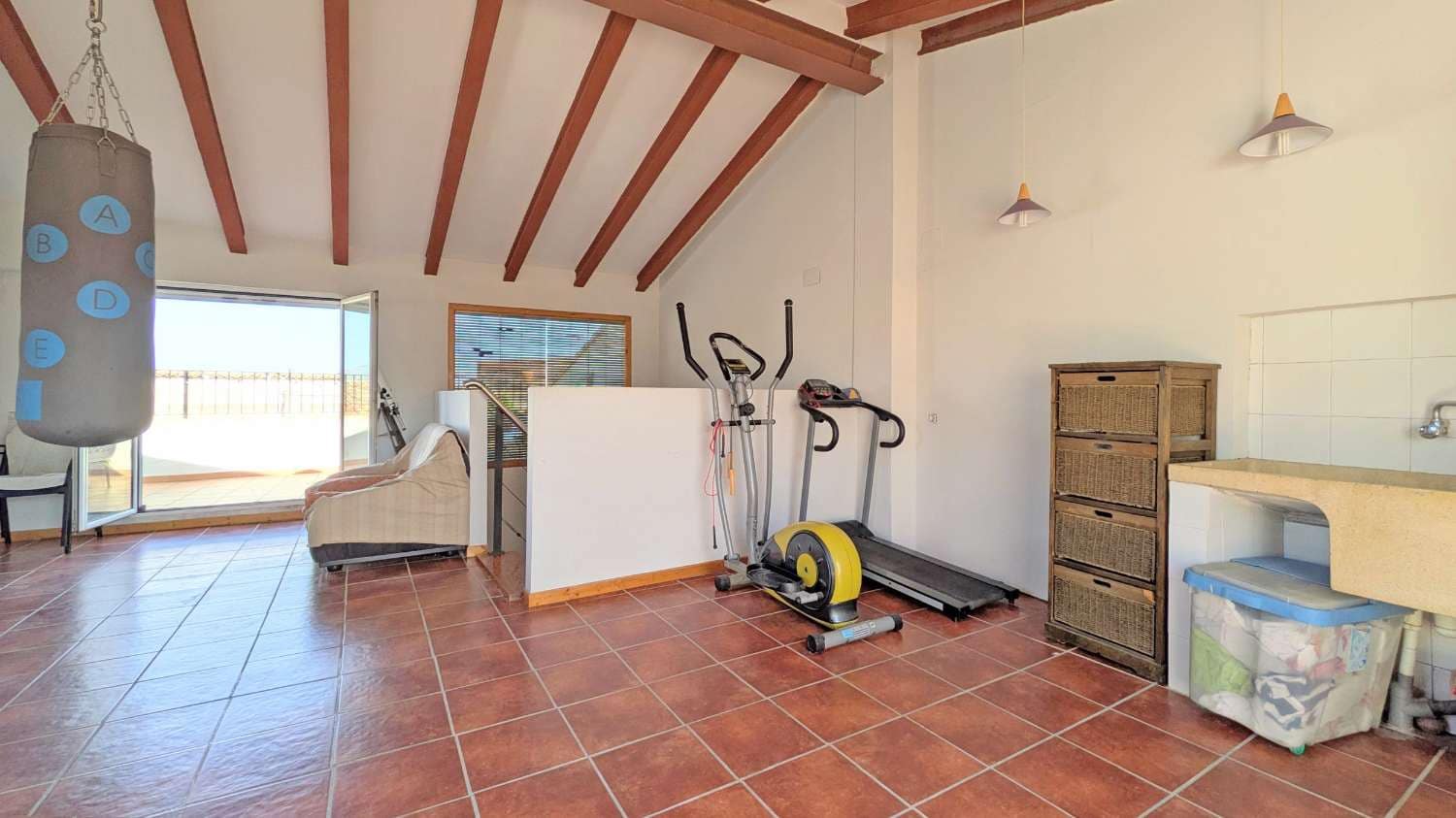 5 slaapkamer Rijtjeshuis te koop in Albaida - € 274.950 (Ref: 9145195)