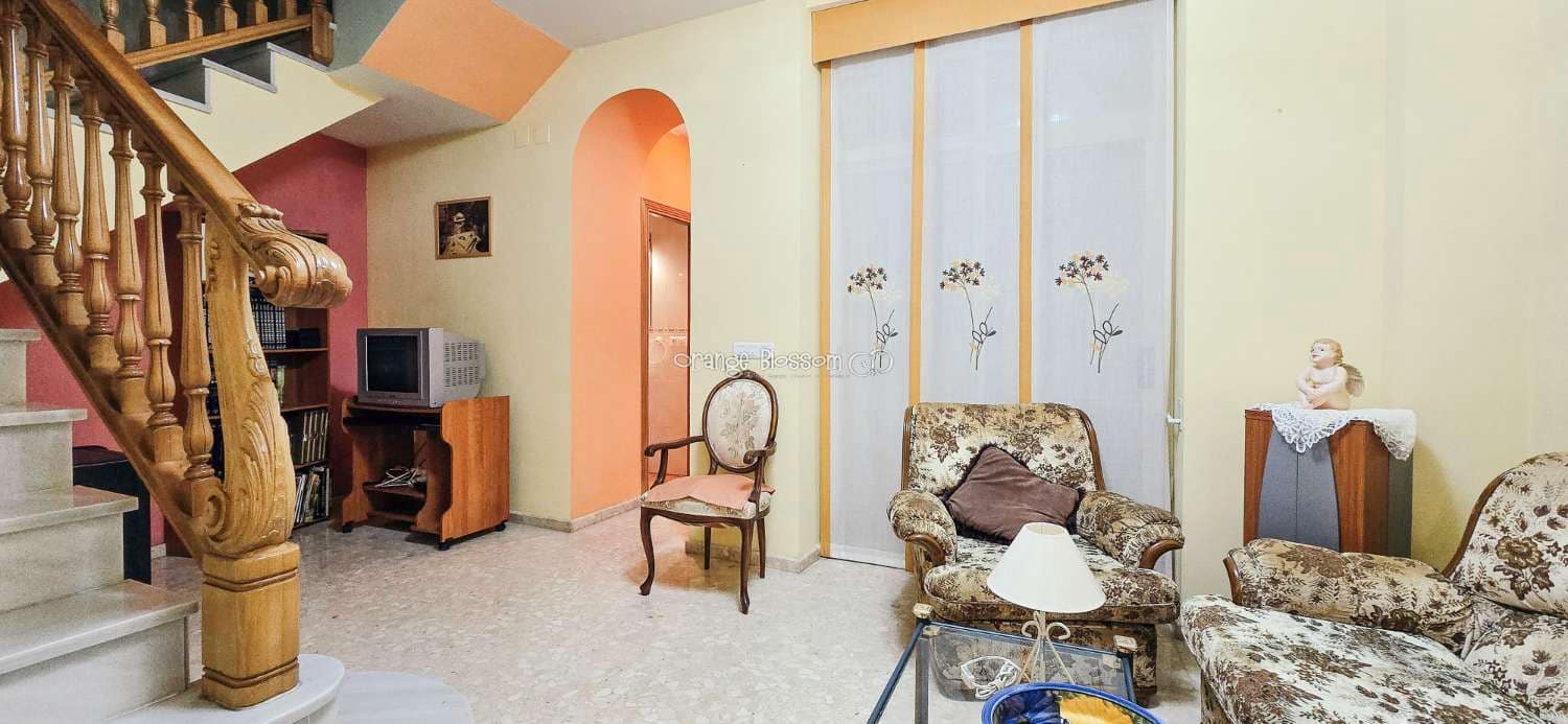 4 bedroom Townhouse for sale in Villalonga - € 169,000 (Ref: 9228140)