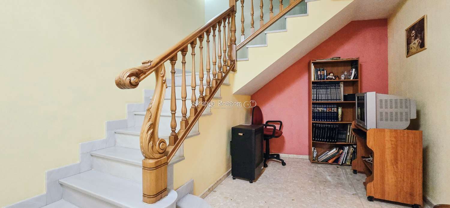 4 bedroom Townhouse for sale in Villalonga - € 169,000 (Ref: 9228140)