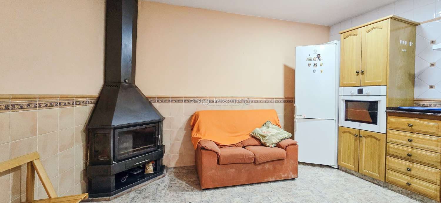 4 bedroom Townhouse for sale in Villalonga - € 169,000 (Ref: 9228140)