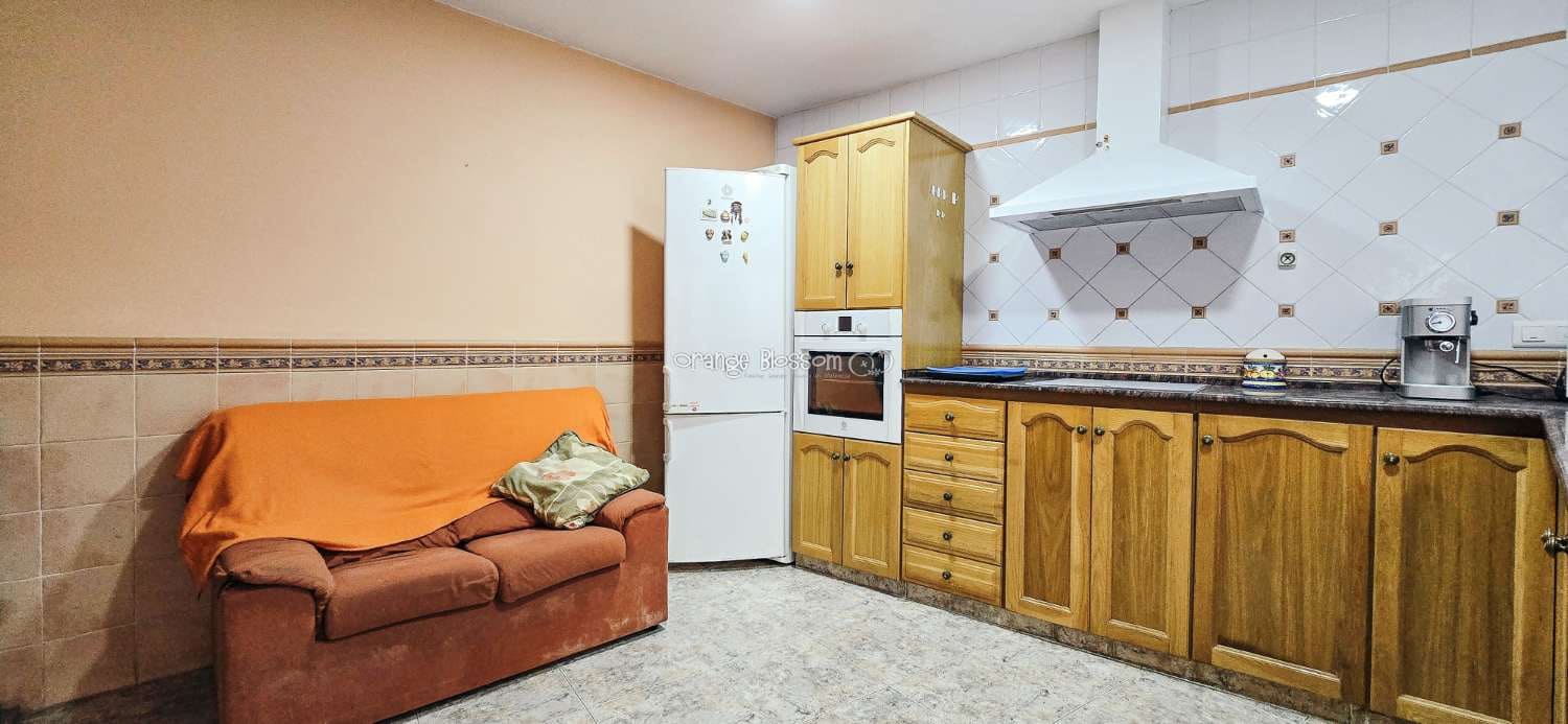 4 bedroom Townhouse for sale in Villalonga - € 169,000 (Ref: 9228140)