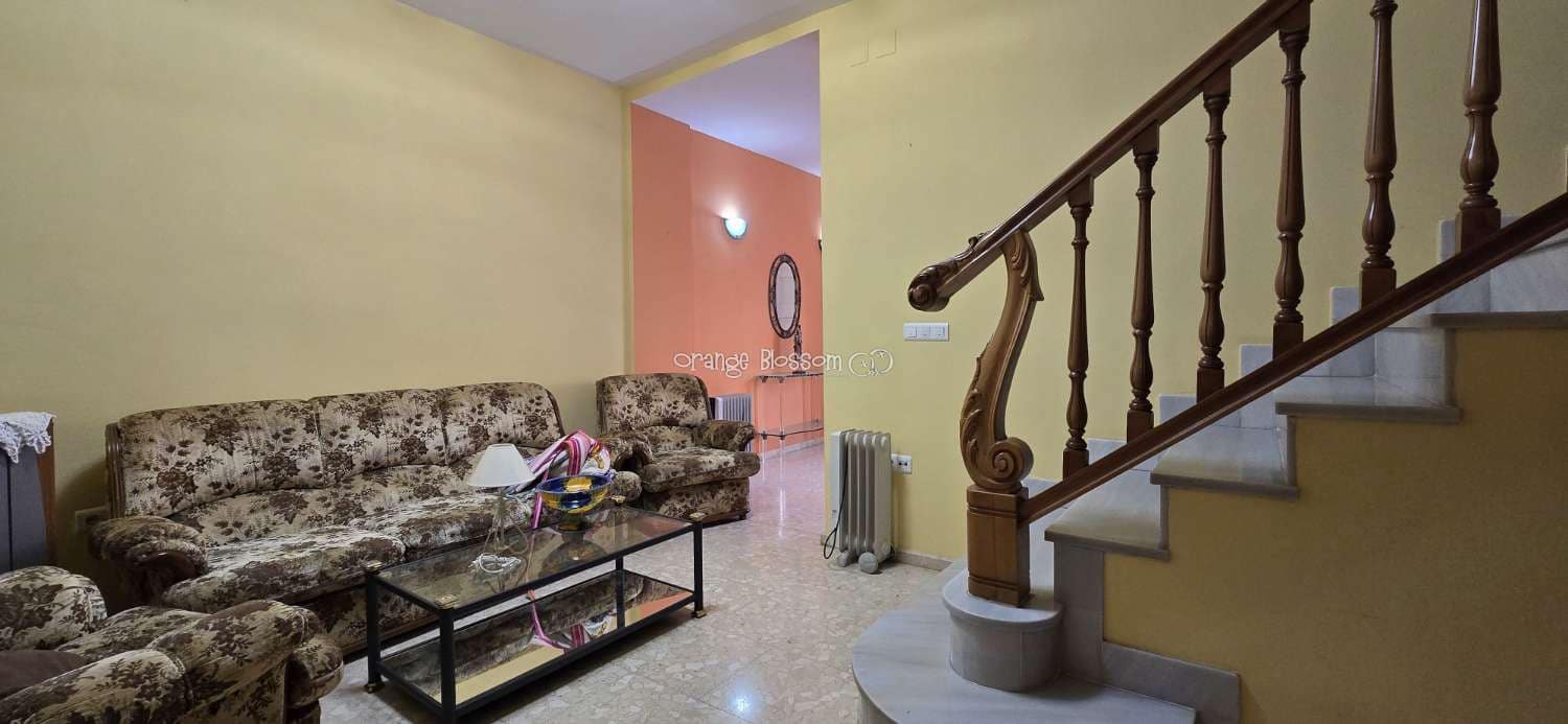 4 bedroom Townhouse for sale in Villalonga - € 169,000 (Ref: 9228140)