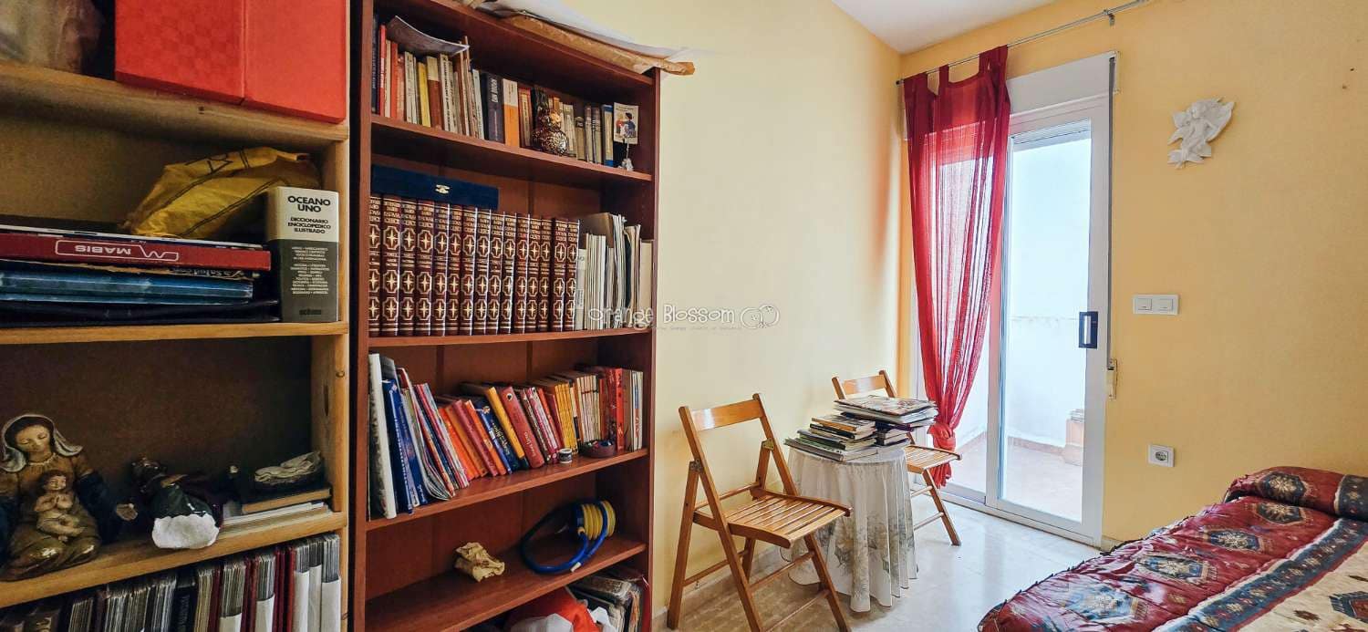 4 bedroom Townhouse for sale in Villalonga - € 169,000 (Ref: 9228140)