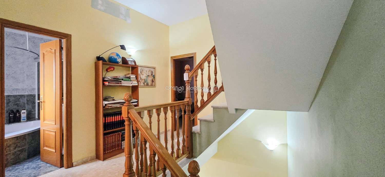 4 bedroom Townhouse for sale in Villalonga - € 169,000 (Ref: 9228140)