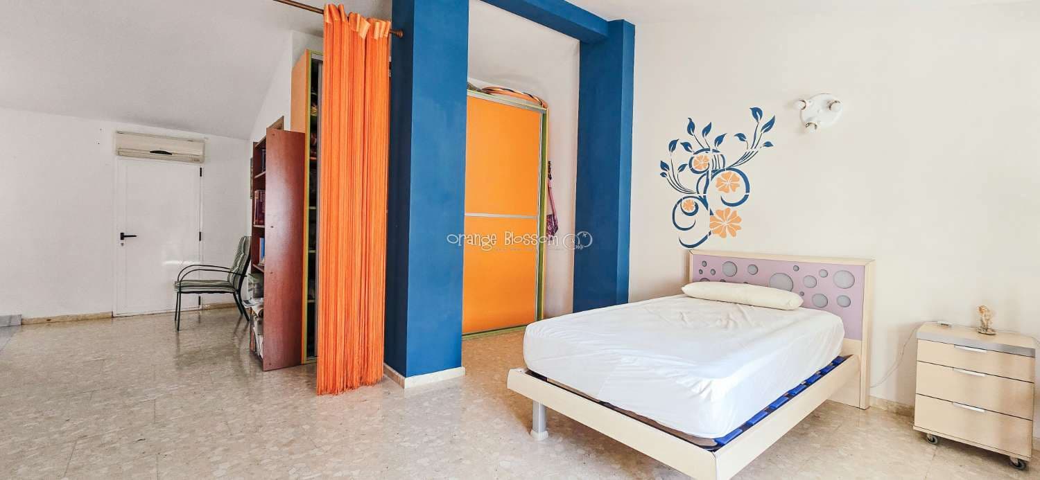 4 bedroom Townhouse for sale in Villalonga - € 169,000 (Ref: 9228140)