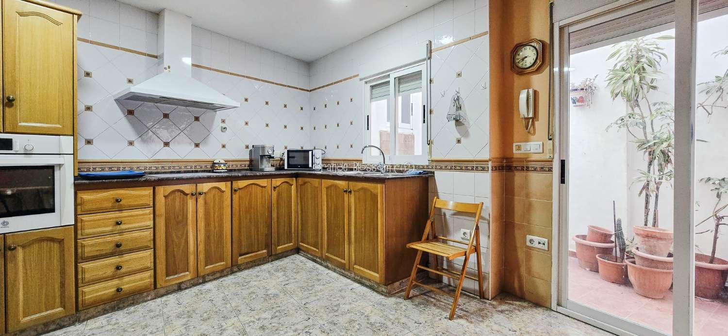 4 bedroom Townhouse for sale in Villalonga - € 169,000 (Ref: 9228140)