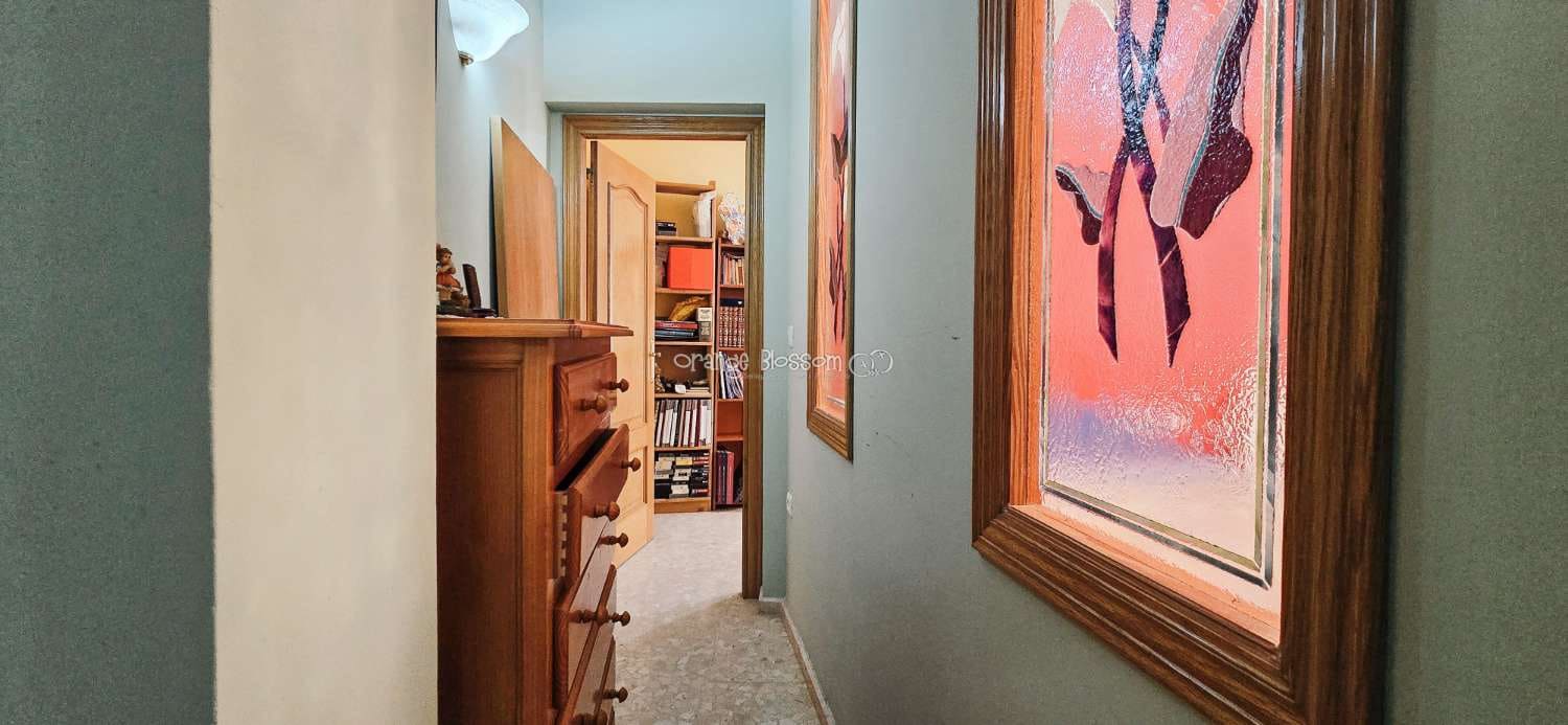 4 bedroom Townhouse for sale in Villalonga - € 169,000 (Ref: 9228140)