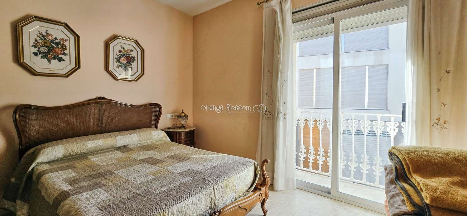 4 bedroom Townhouse for sale in Villalonga - € 169,000 (Ref: 9228140)