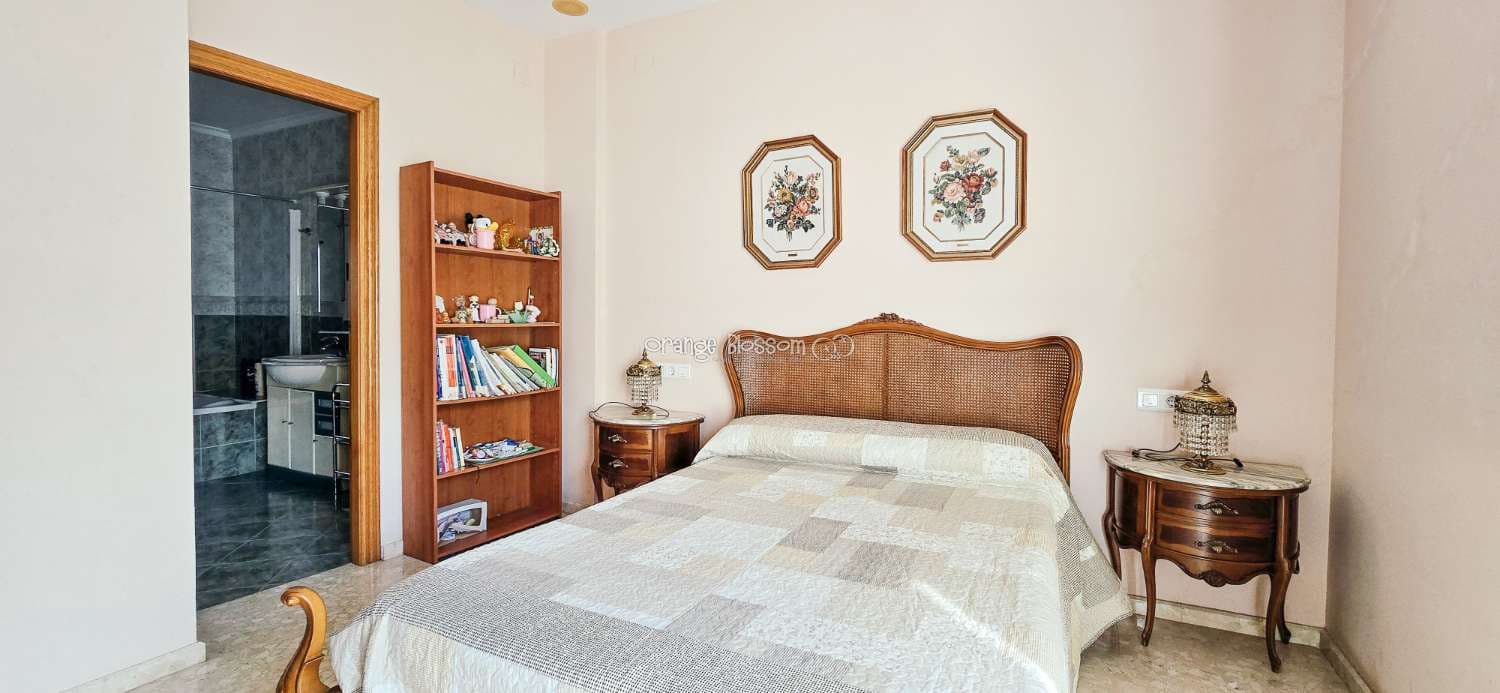 4 bedroom Townhouse for sale in Villalonga - € 169,000 (Ref: 9228140)