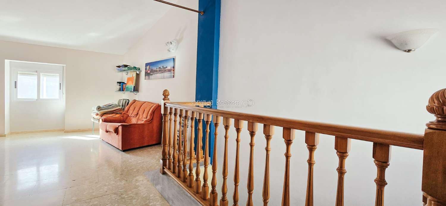 4 bedroom Townhouse for sale in Villalonga - € 169,000 (Ref: 9228140)