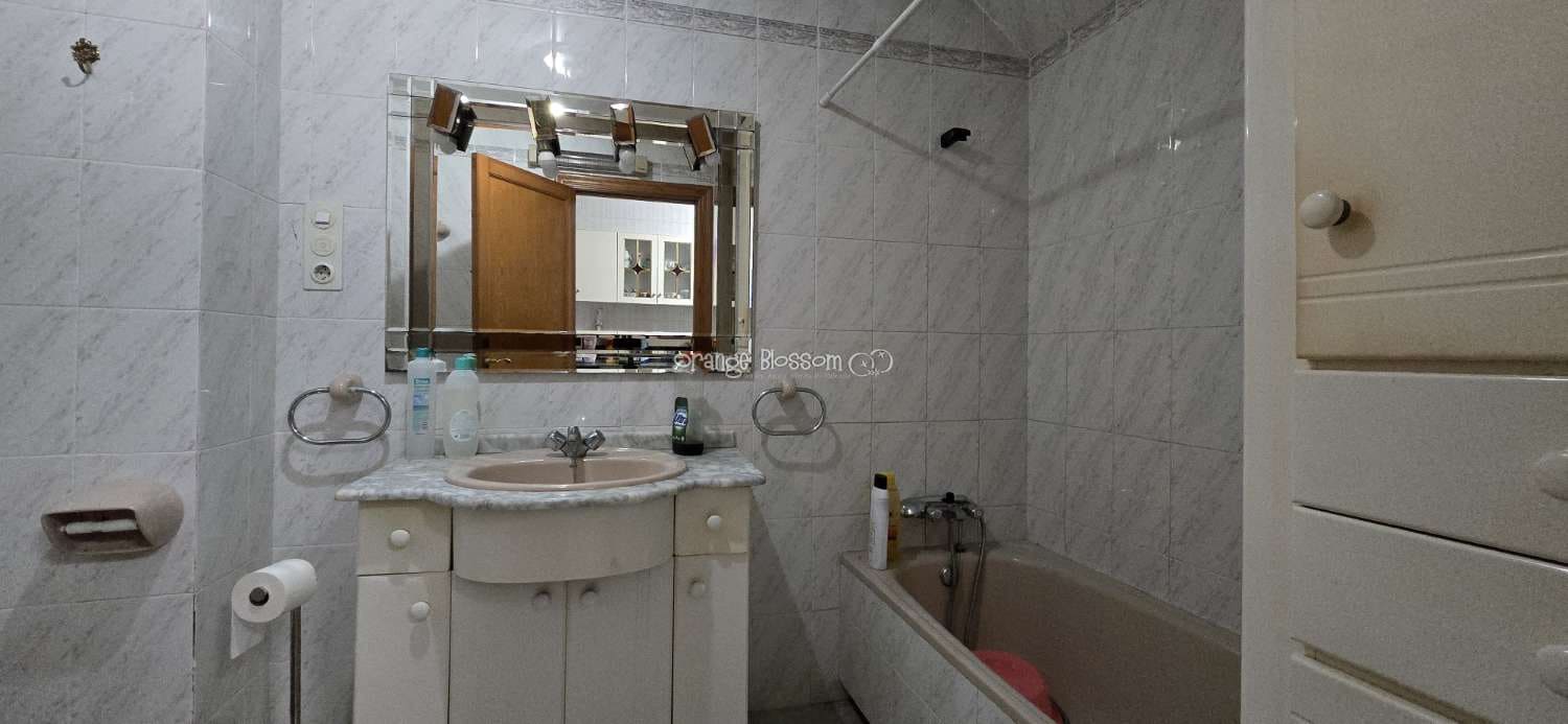 Casa de 4 habitaciones en Oliva en venta - 129.950 € (Ref: 9304865)