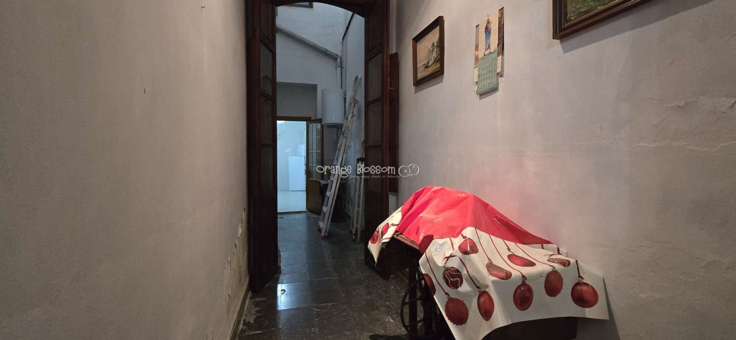 Casa de 4 habitaciones en Oliva en venta - 129.950 € (Ref: 9304865)