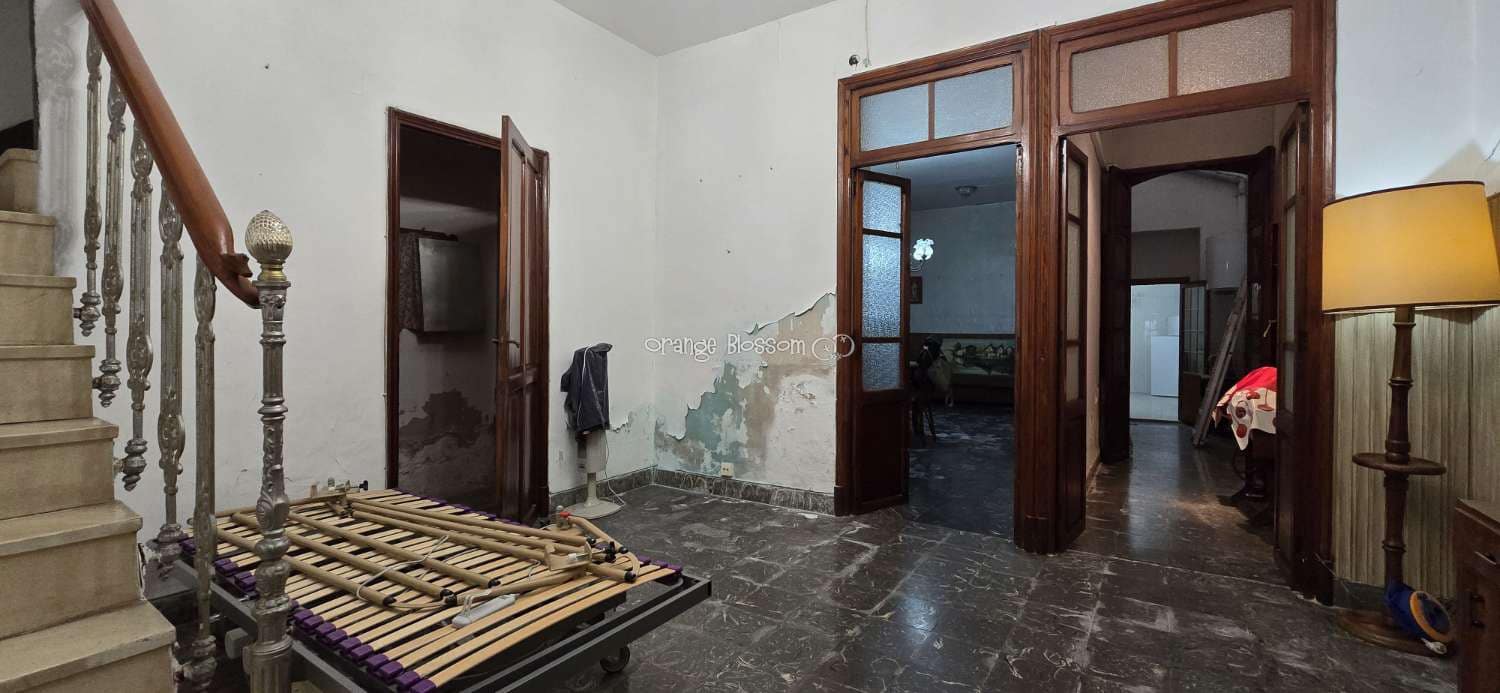 Casa de 4 habitaciones en Oliva en venta - 129.950 € (Ref: 9304865)