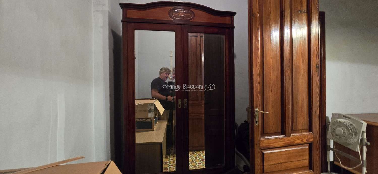 Casa de 4 habitaciones en Oliva en venta - 129.950 € (Ref: 9304865)