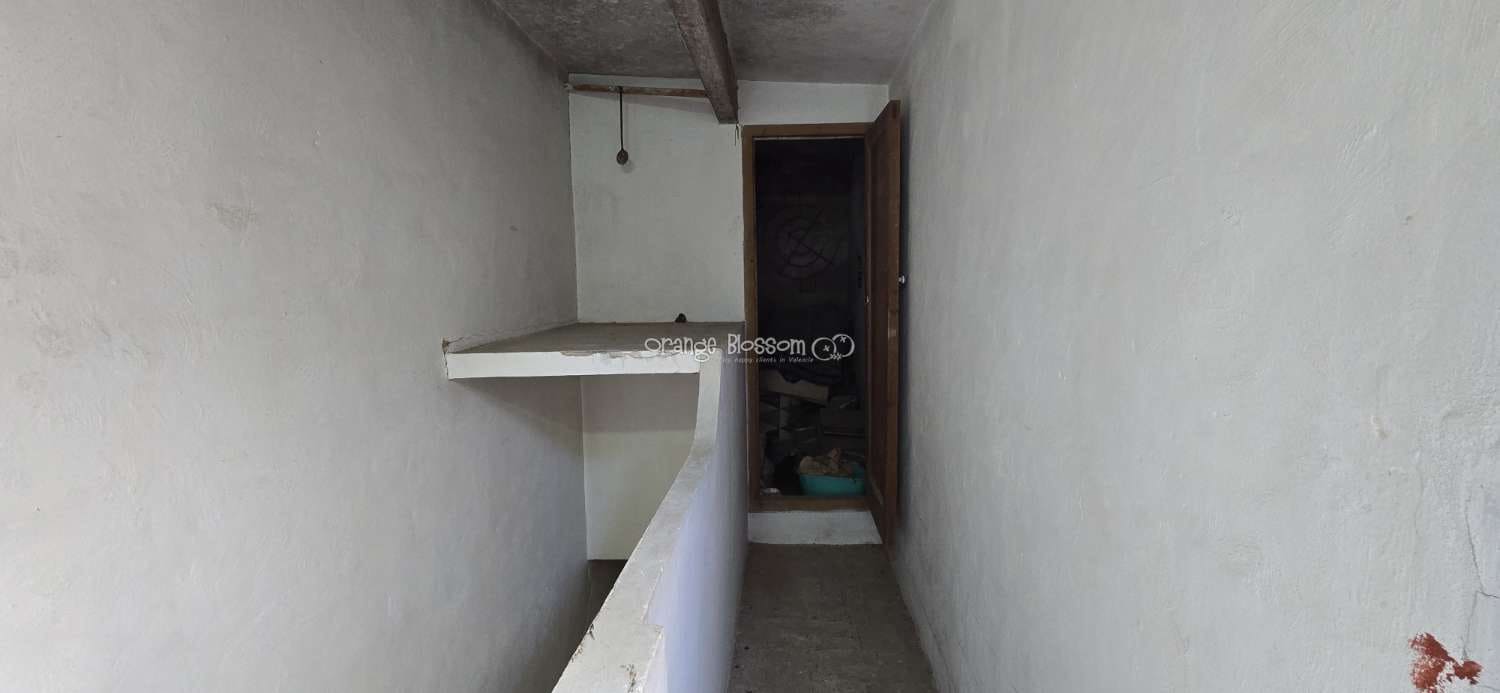 Casa de 4 habitaciones en Oliva en venta - 129.950 € (Ref: 9304865)