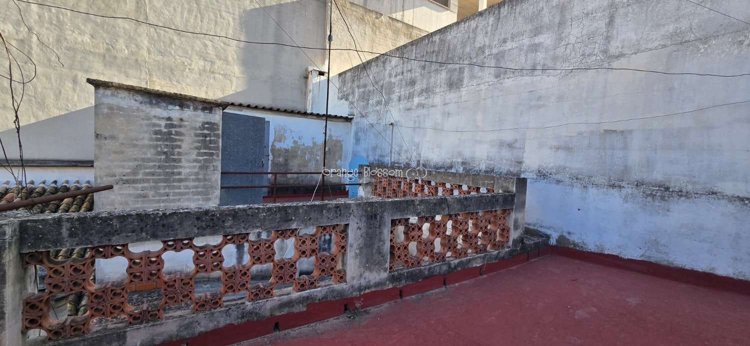 Casa de 4 habitaciones en Oliva en venta - 129.950 € (Ref: 9304865)