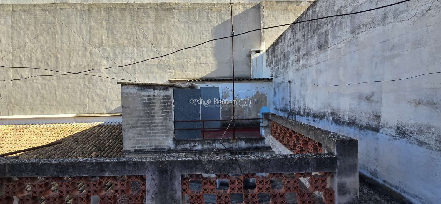 Casa de 4 habitaciones en Oliva en venta - 129.950 € (Ref: 9304865)