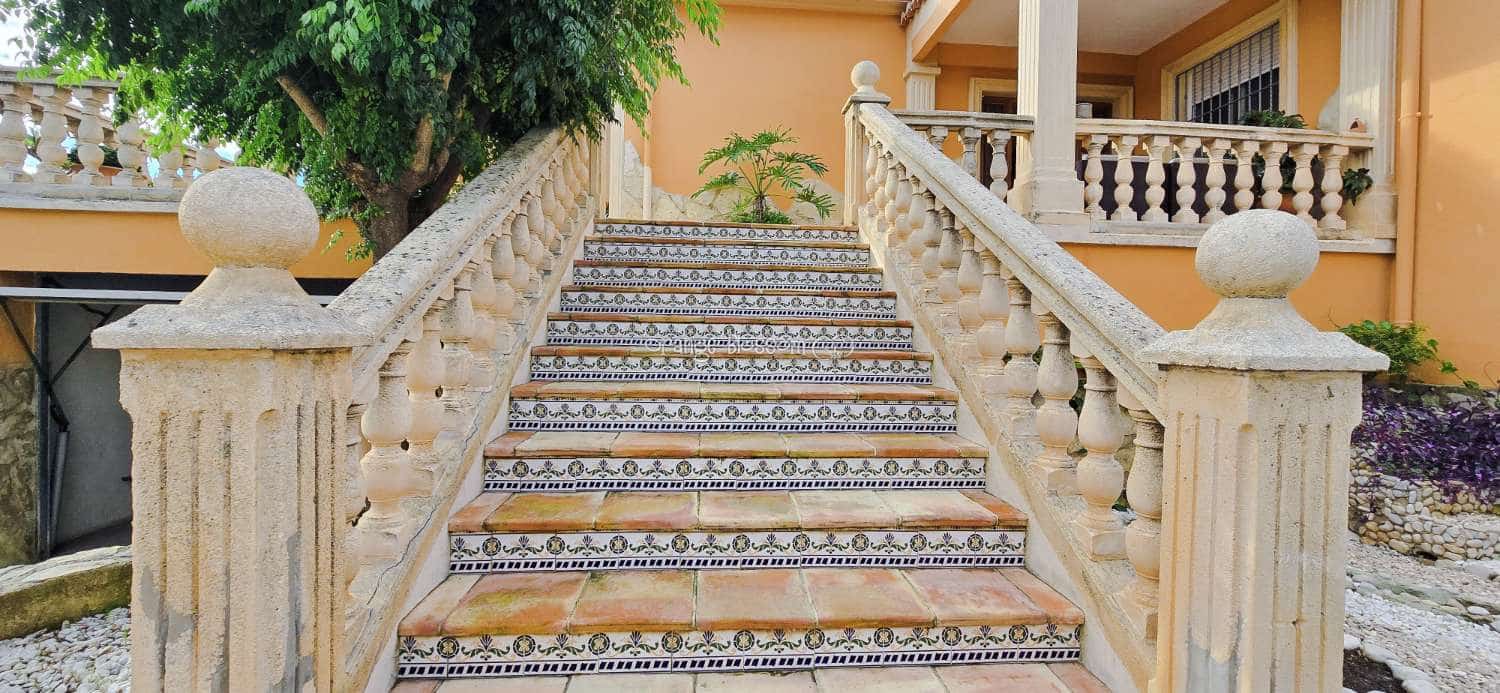 Chalet de 6 habitaciones en La Font d'En Carròs en venta con piscina - 389.950 € (Ref: 9366914)