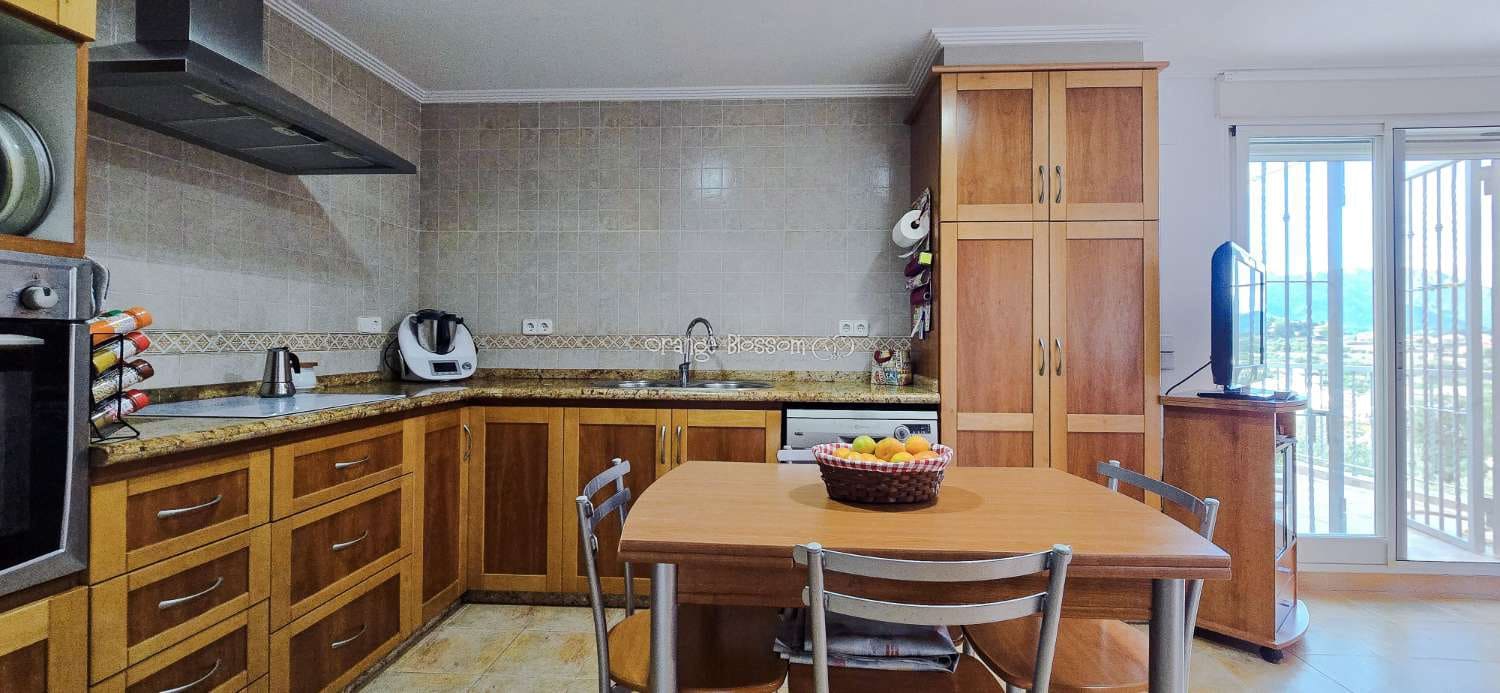 Chalet de 6 habitaciones en La Font d'En Carròs en venta con piscina - 389.950 € (Ref: 9366914)