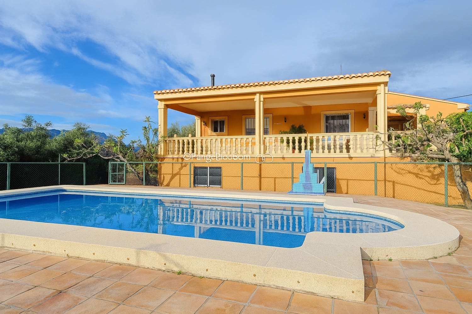 Chalet de 6 habitaciones en La Font d'En Carròs en venta con piscina - 389.950 € (Ref: 9366914)