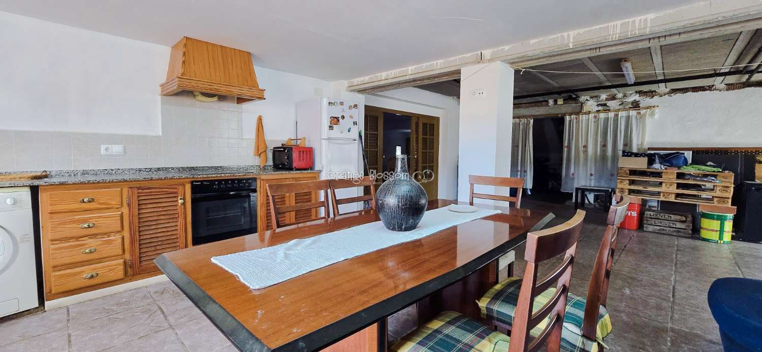 Chalet de 6 habitaciones en La Font d'En Carròs en venta con piscina - 389.950 € (Ref: 9366914)