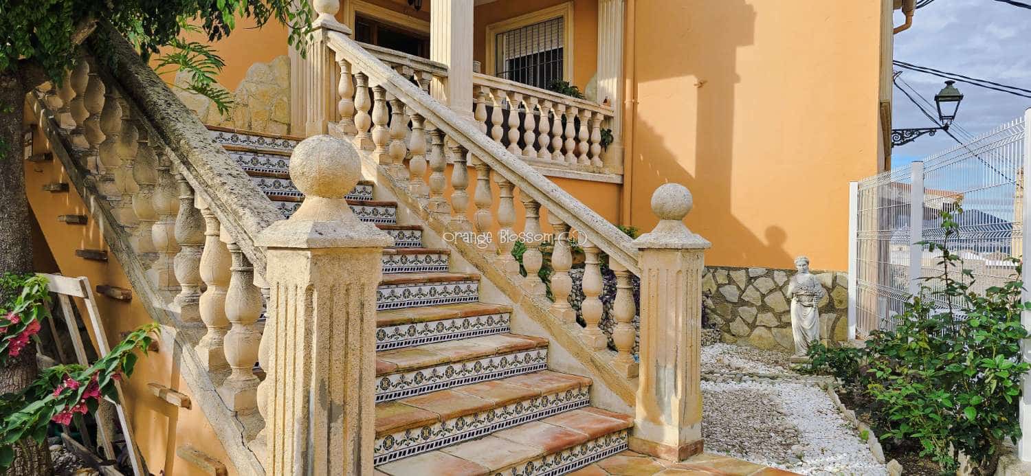 Chalet de 6 habitaciones en La Font d'En Carròs en venta con piscina - 389.950 € (Ref: 9366914)