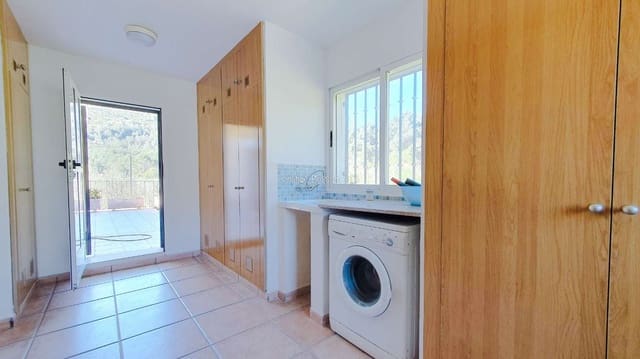 5 quarto Moradia para venda em Villalonga com piscina - 275 000 € (Ref: 9472001)