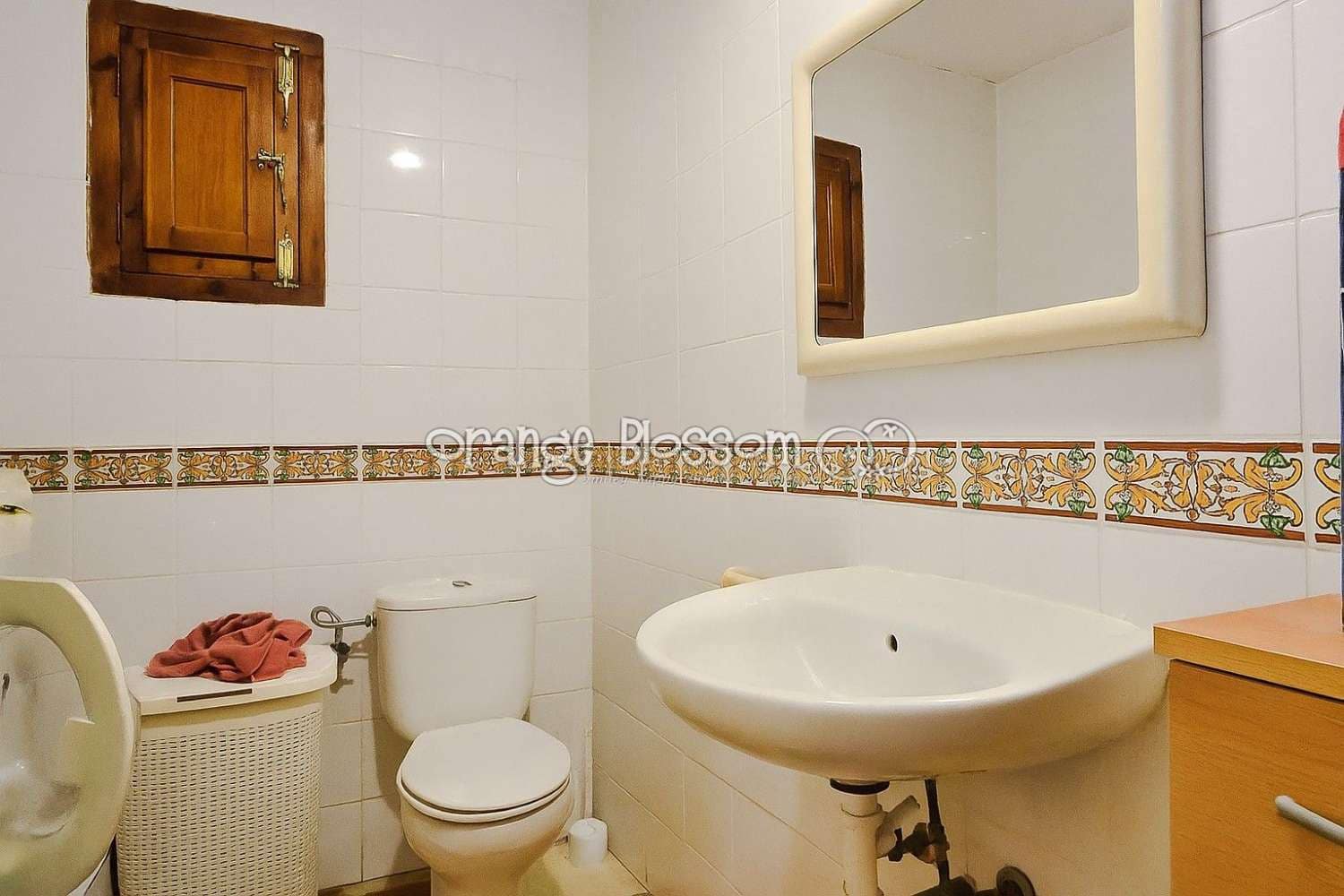 4 bedroom Villa for sale in Benicolet with pool - € 320,000 (Ref: 9499628)