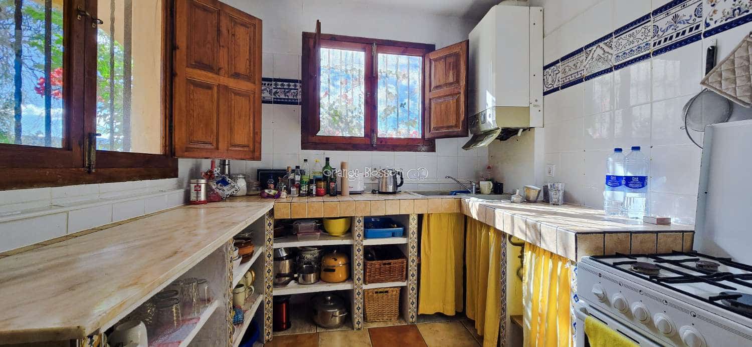 4 bedroom Villa for sale in Benicolet with pool - € 320,000 (Ref: 9499628)