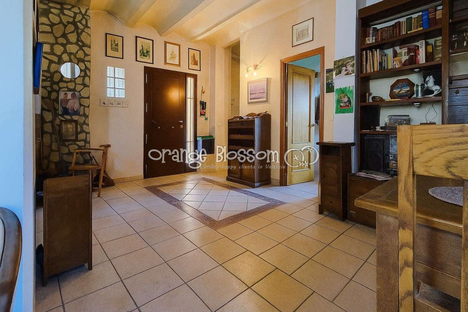 4 bedroom Villa for sale in Benicolet with pool - € 320,000 (Ref: 9499628)