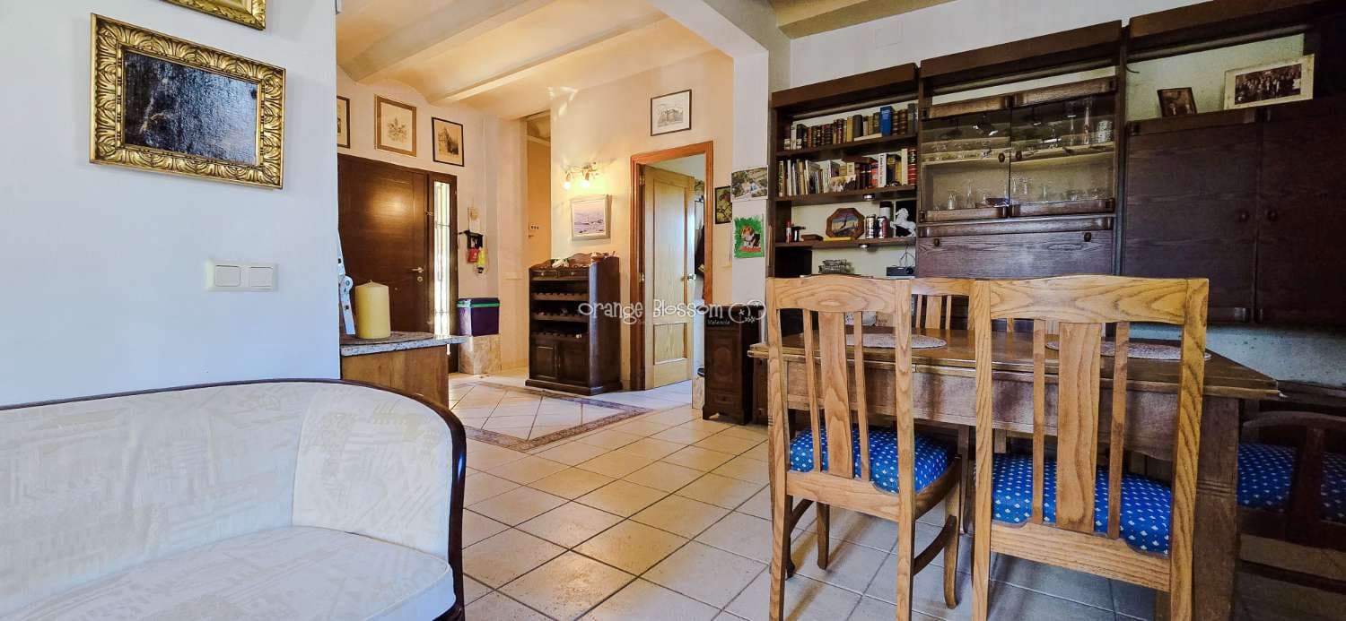 4 bedroom Villa for sale in Benicolet with pool - € 320,000 (Ref: 9499628)